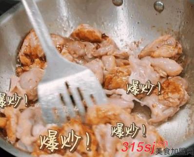 中餐厅2中赵薇做的香菇黄焖鸡是怎么做的？_2