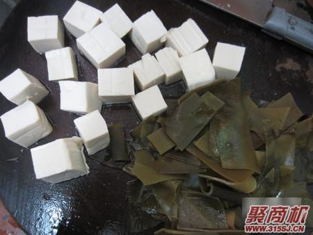 海带豆腐汤家常做法大全步骤图3
