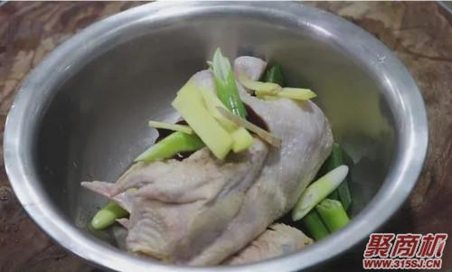 大厨特制电饭锅焖鸡家常做法大全步骤图3