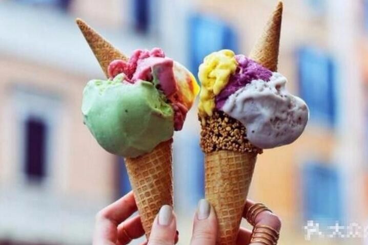TIPTOP冰淇淋那不勒斯三色味