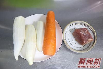 肉片胡萝卜茭白家常做法大全步骤图1