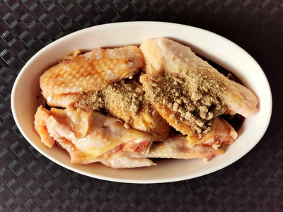 电饭锅盐焗鸡家常做法大全步骤图4