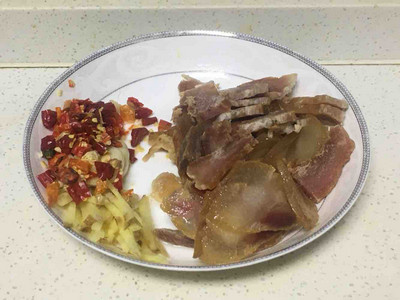 土豆炒臘肉家常做法大全步驟圖4