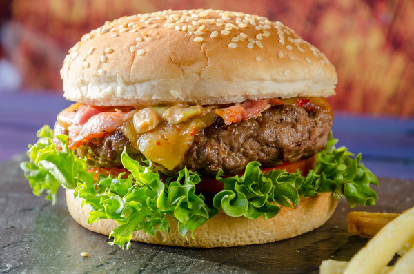 开一家牛肉汉堡加盟店怎么选择品牌