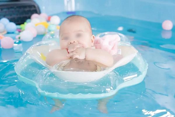 开一家婴儿游泳馆需要准备什么证件？
